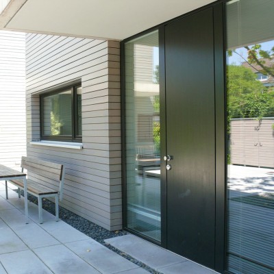 Haustüren aus Holz-Aluminium
